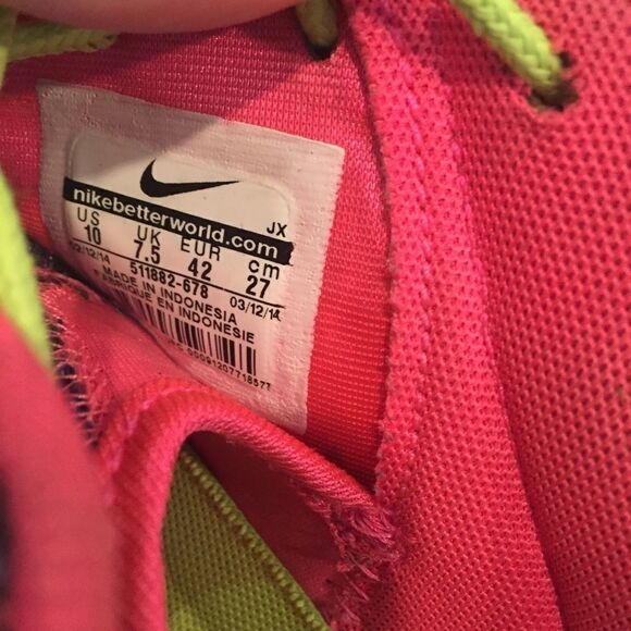 Nike Running Shoes   - Picture 8 of 8